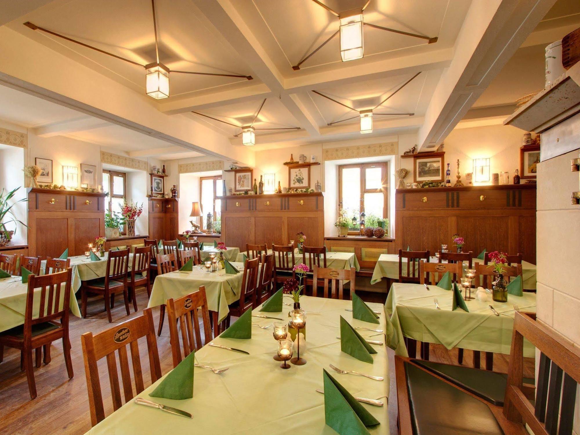 Sperber Braeu Hotel Sulzbach-Rosenberg Restaurant foto